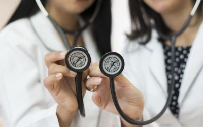El Consejo Autonómico de Colegios Médicos de CLM considera que contratar a médicos sin título de especialista para AP desprestigia la profesión